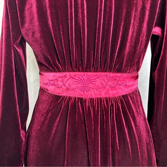 Jonquil Diane Samandi Velvet Robe XS Burgundy Long Belted Wrap Duster - Picture 5 of 8